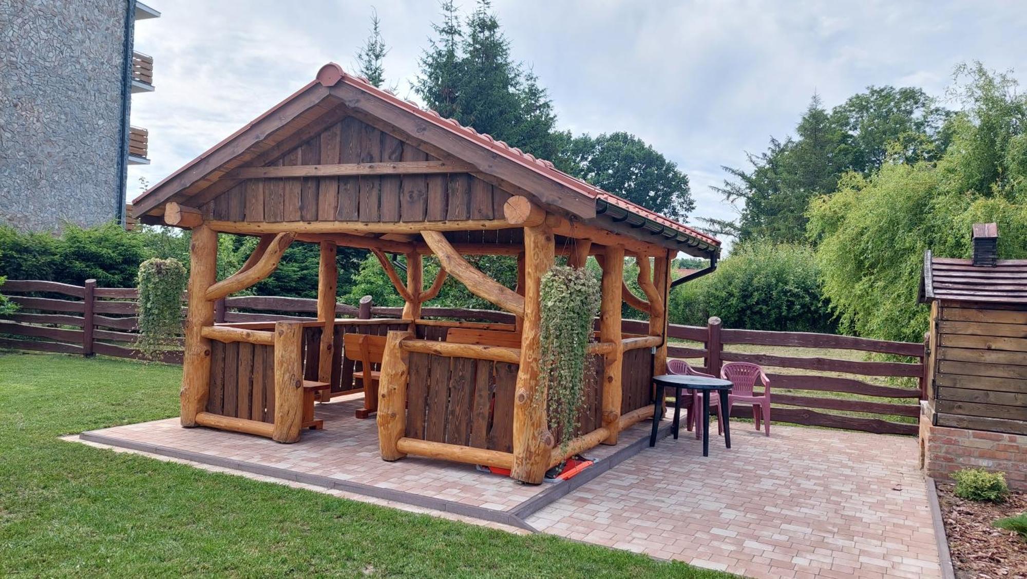 Pokoje U Wiktorii Sztutowo Luaran gambar
